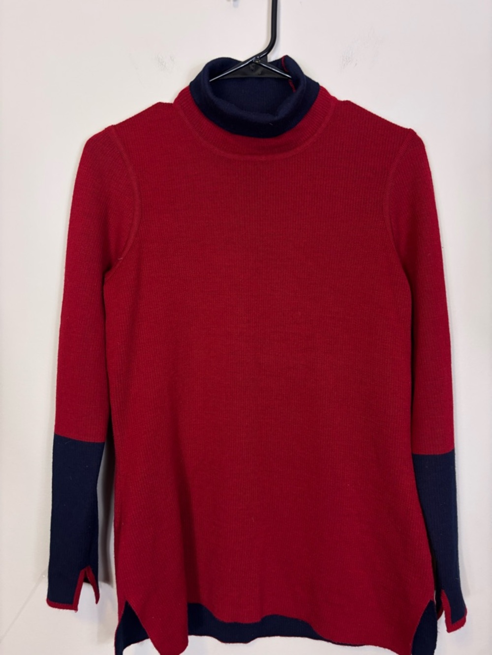Athleta Red and Navy Colorblock Merino Wool Blend Turtleneck Sweater Small - Picture 3 of 6